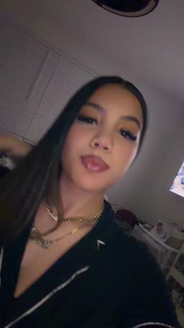 @Nellyy