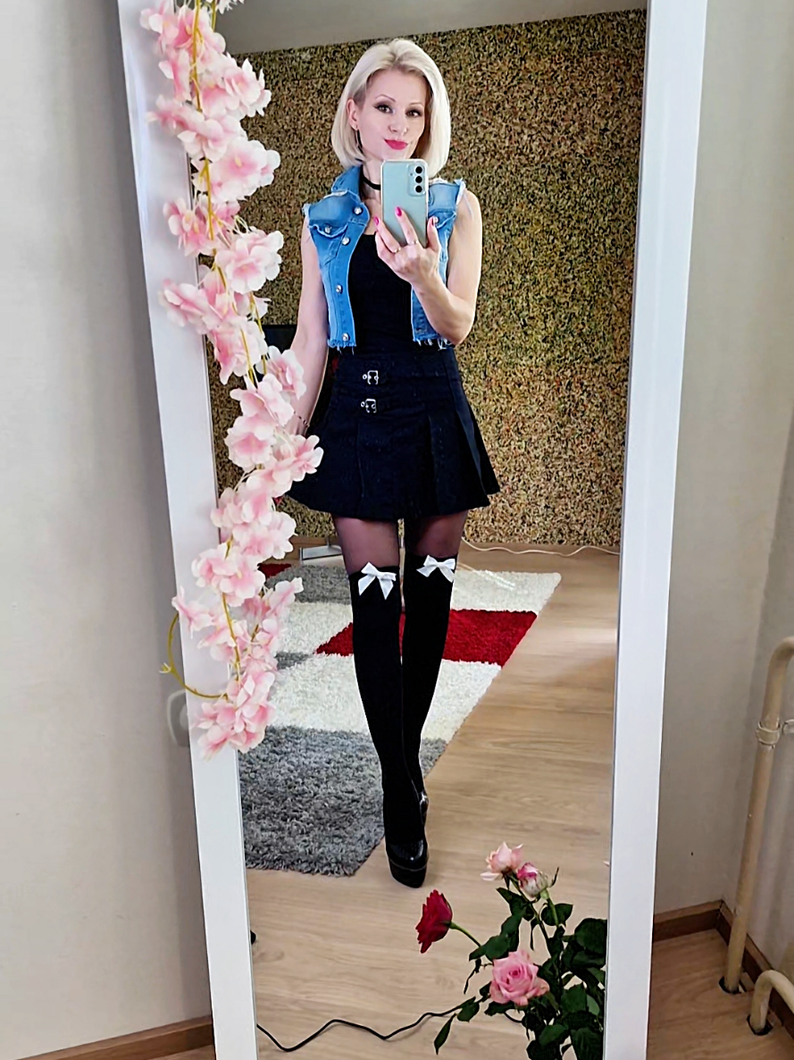@Малышка💘