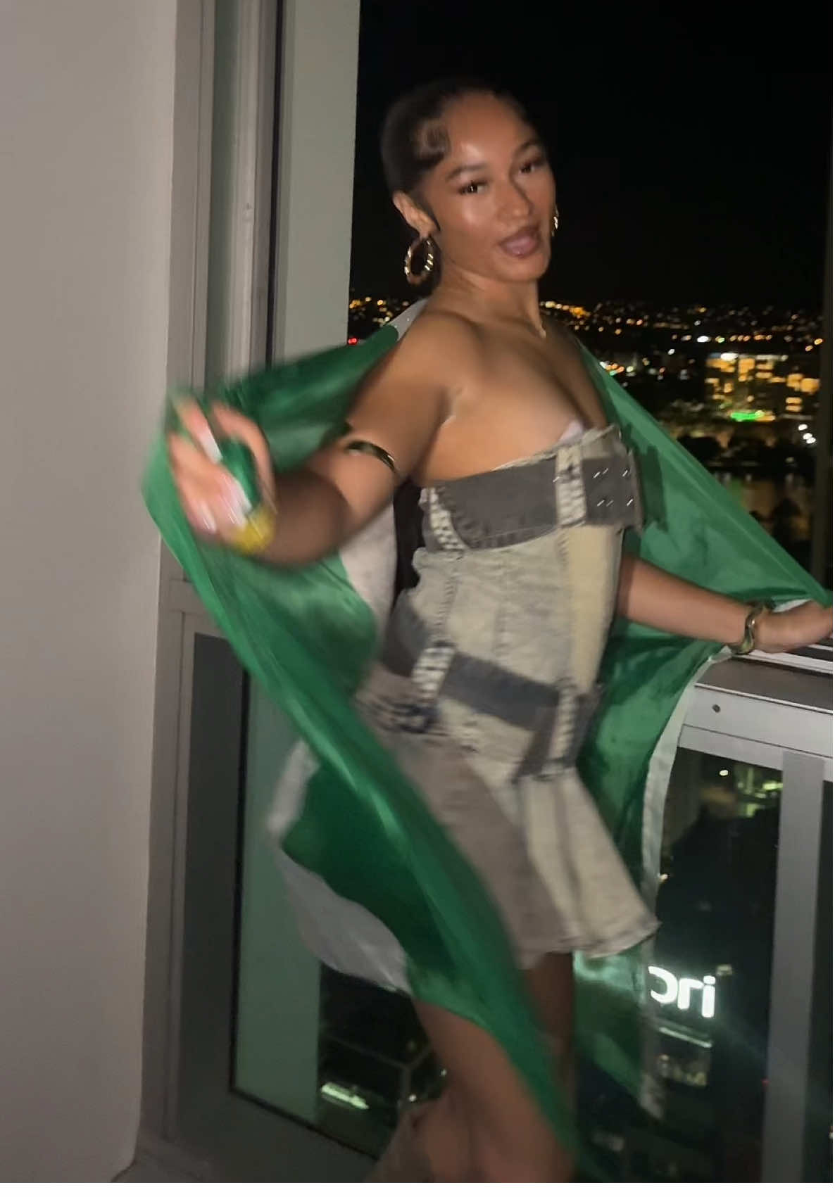 @honeydamms