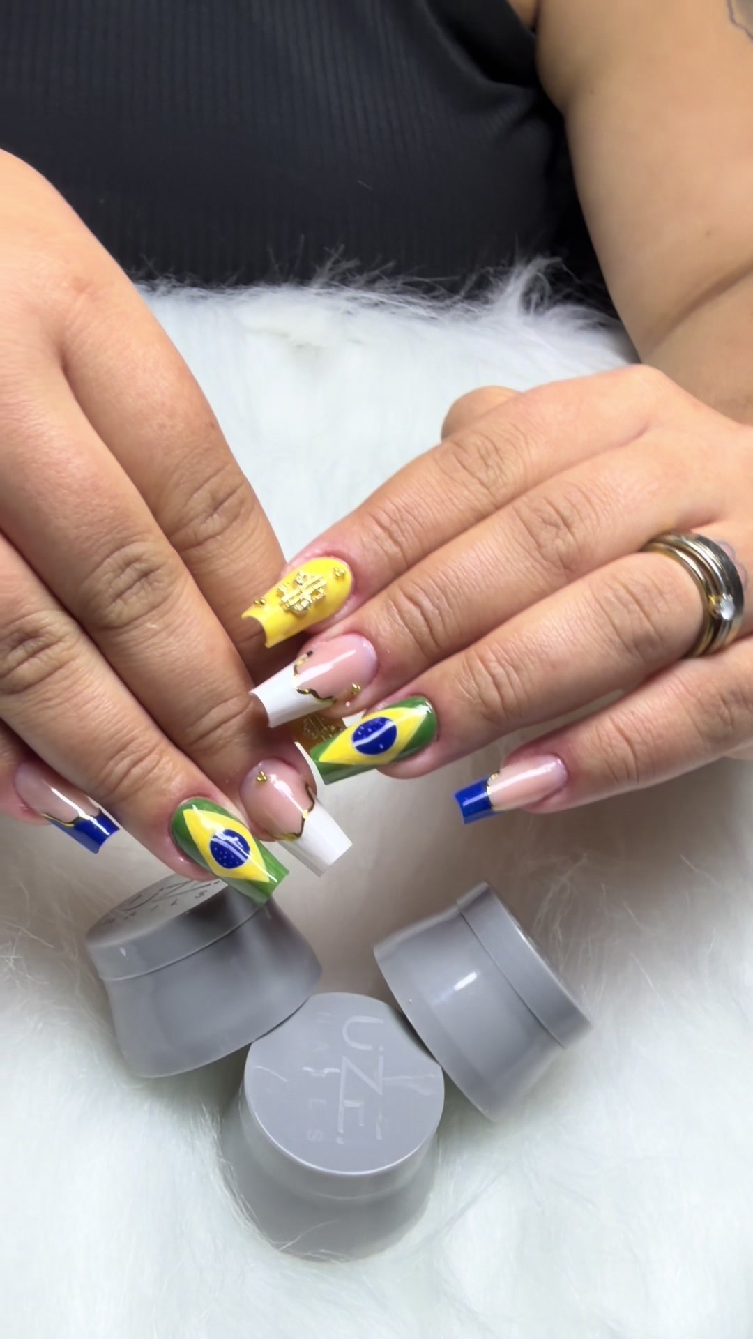 @marginails_