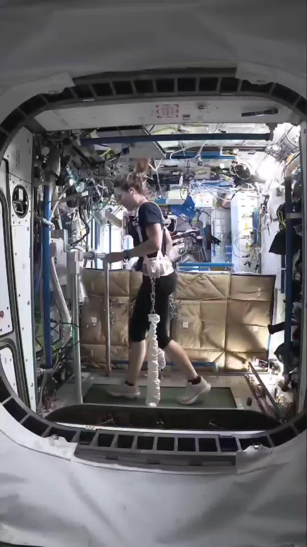 @astro_iss
