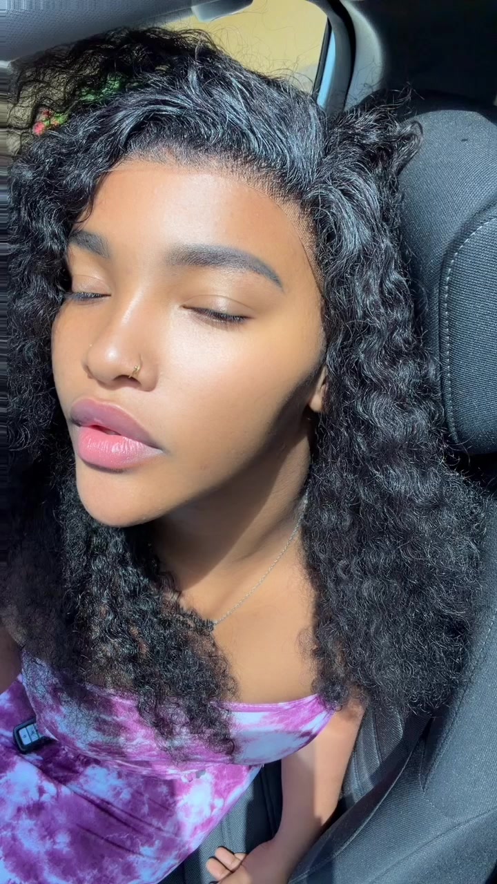 @Lisa🦋
