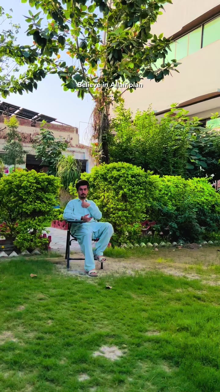 @🥴FAKE SMILE 😊🥂