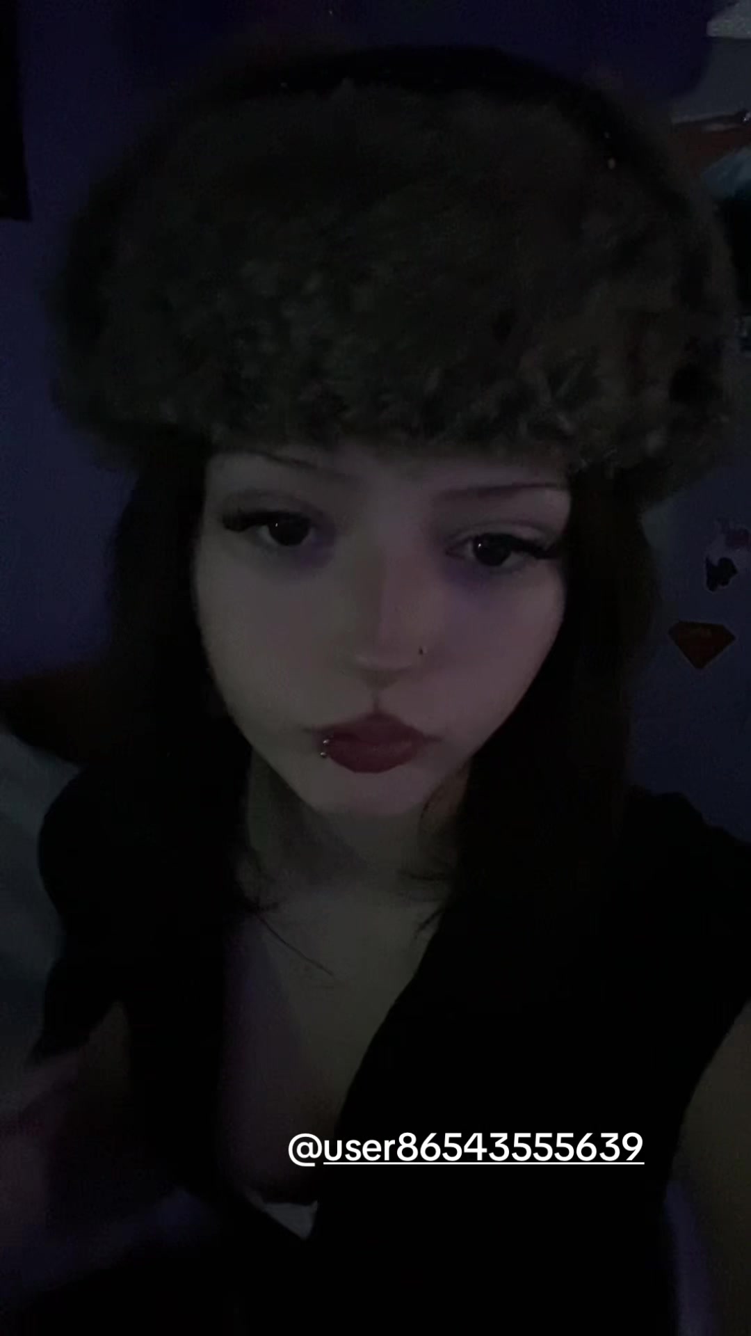 @♱