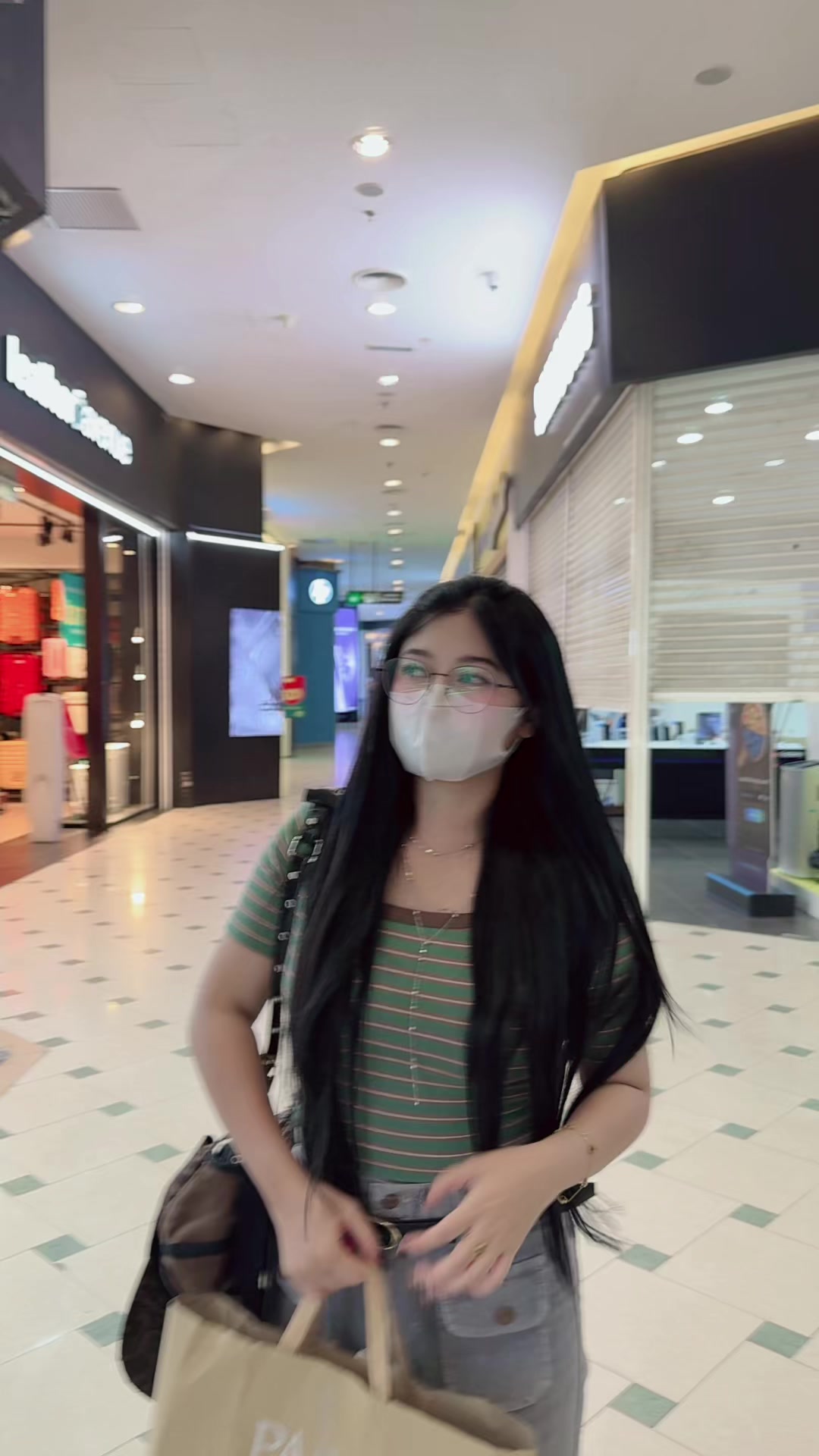 @𝐀𝐲𝐮_𝐑𝐚𝐡𝐚𝐧𝐢