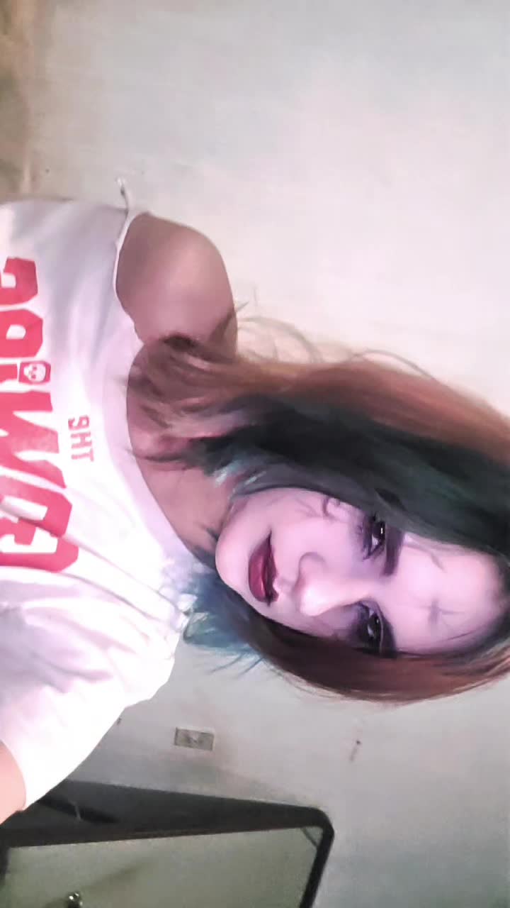 @palebatteredbody