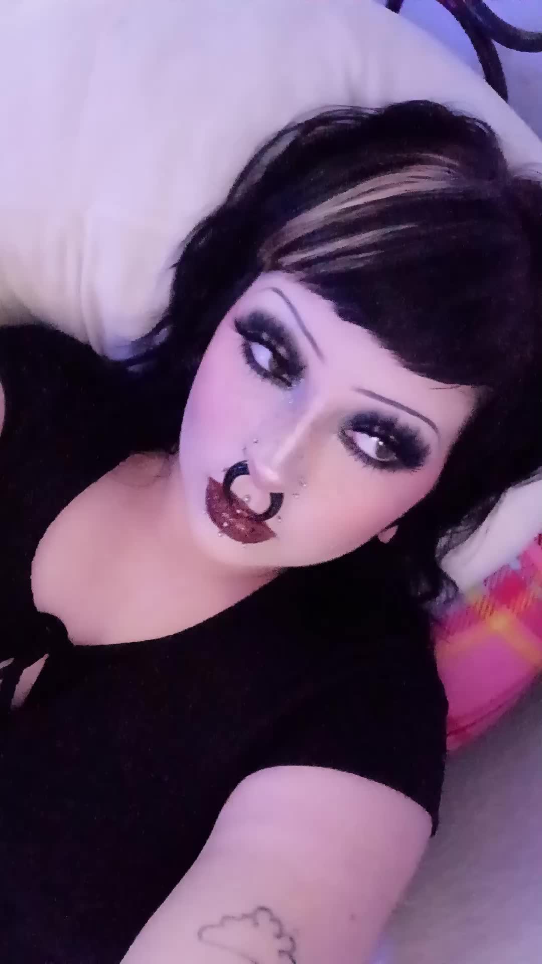 @🦷𝕸𝖆𝖉𝖞🦷