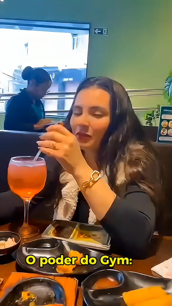 @k_mytra 🏳️&zwj;🌈