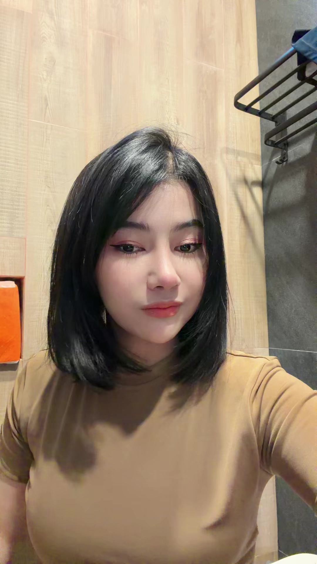 @Cahyaniryn
