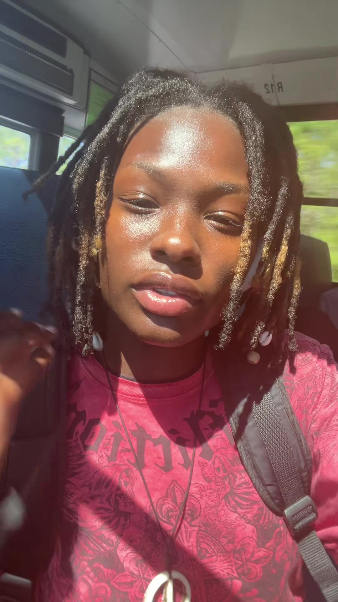 @🫶🏾