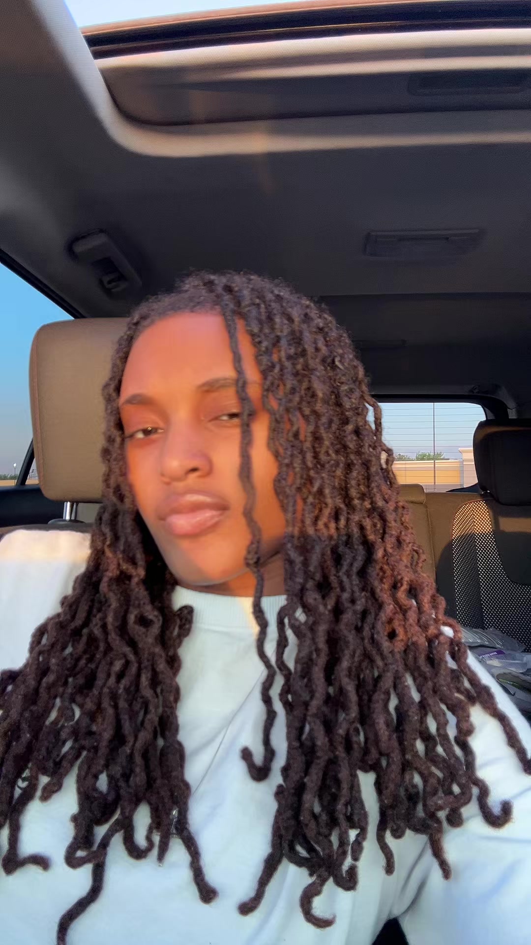 @kay🖤 .