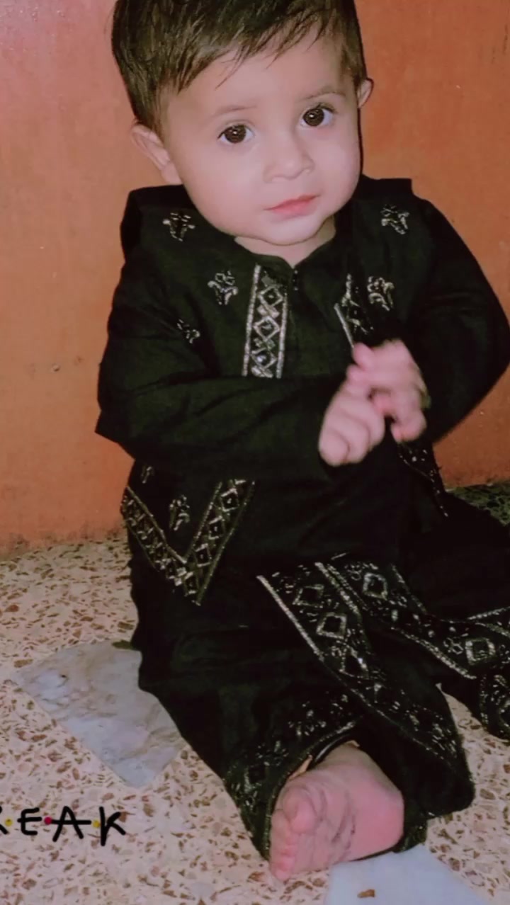 @NooR 👑 HuÑ 😚 YaAr 🎭