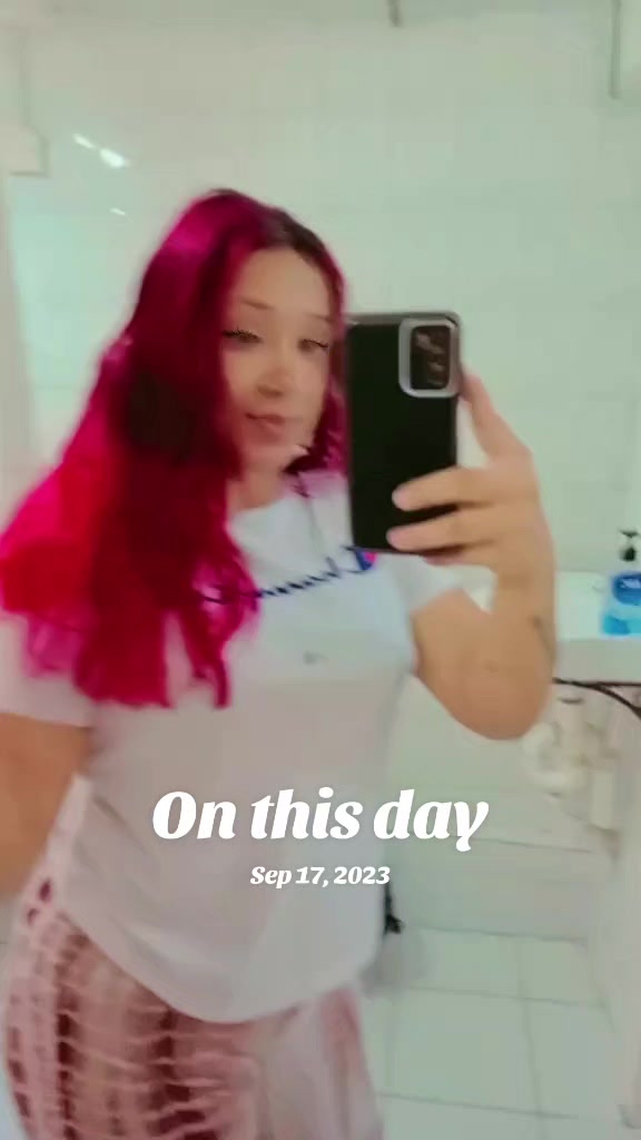 @✨️🦋Žâŕìțã🦋✨️