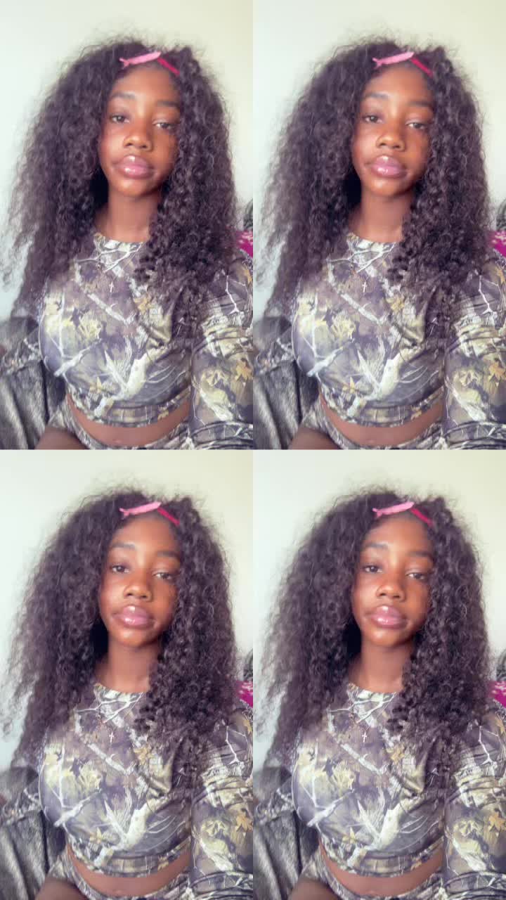 @itzmooski