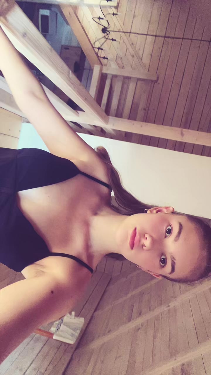 @льоля💋💋💋