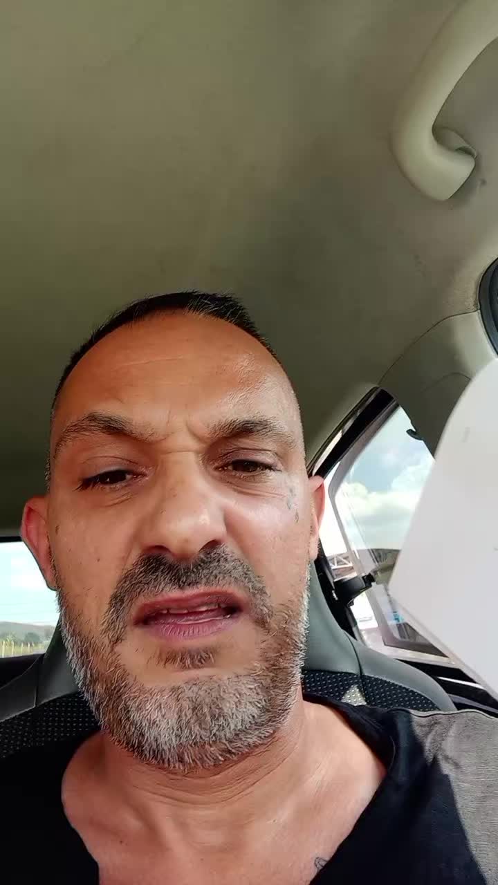 @Vitaliano Corasoniti