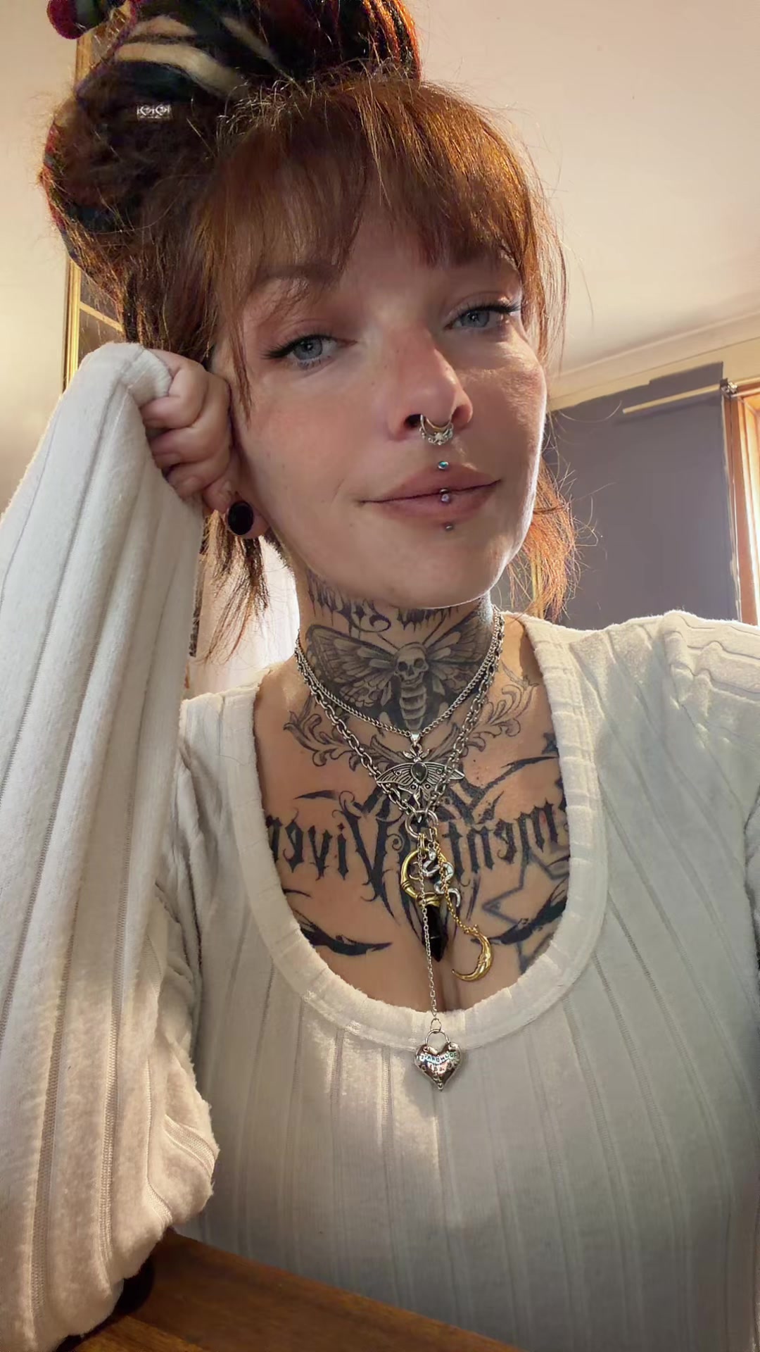 @Sj   💀  Tassie Dreadlocks