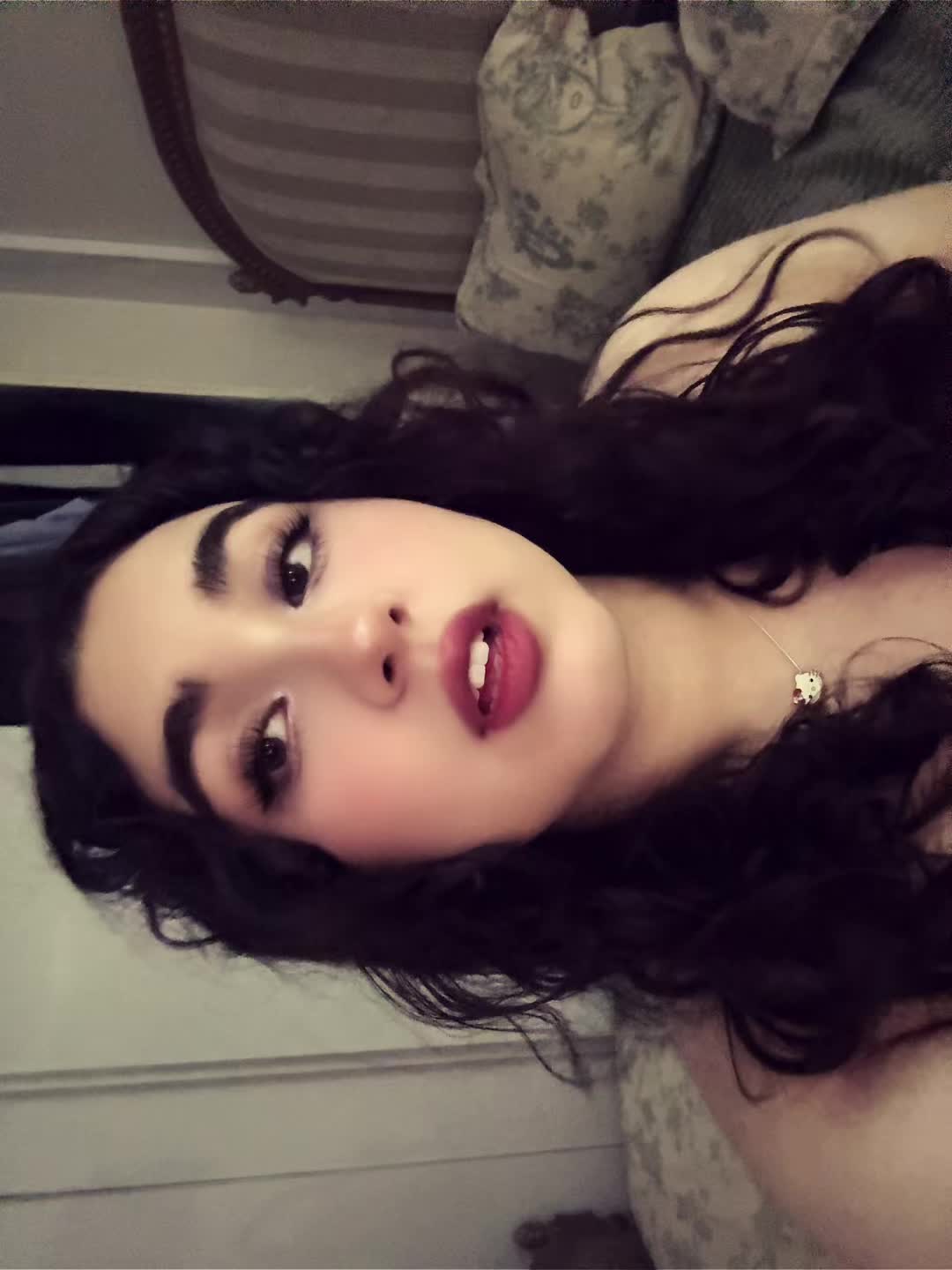 @𝐅𝐚𝐫𝐢𝐰𝐦𝐚𝐡🦋
