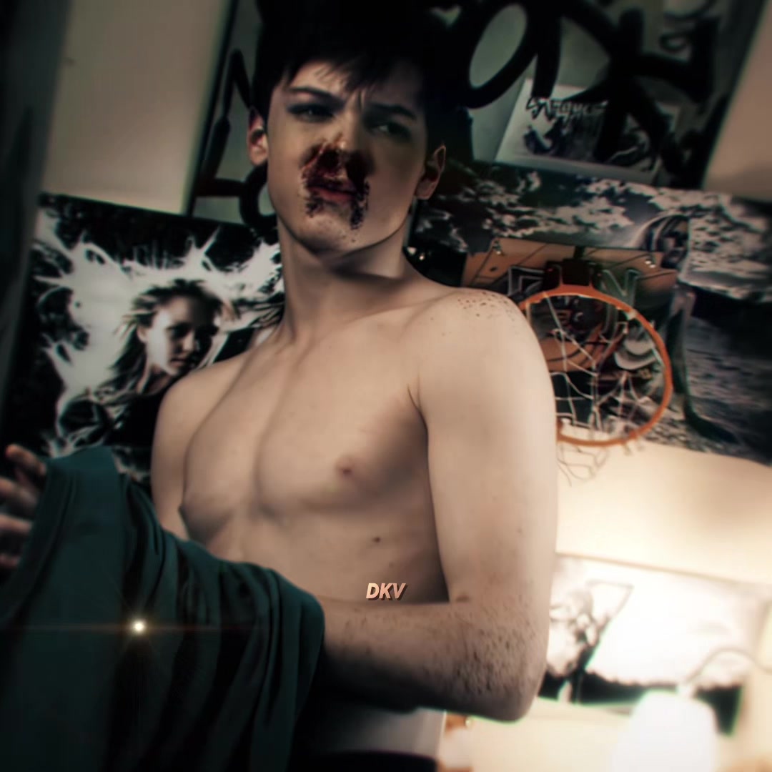 @Darkv1ny