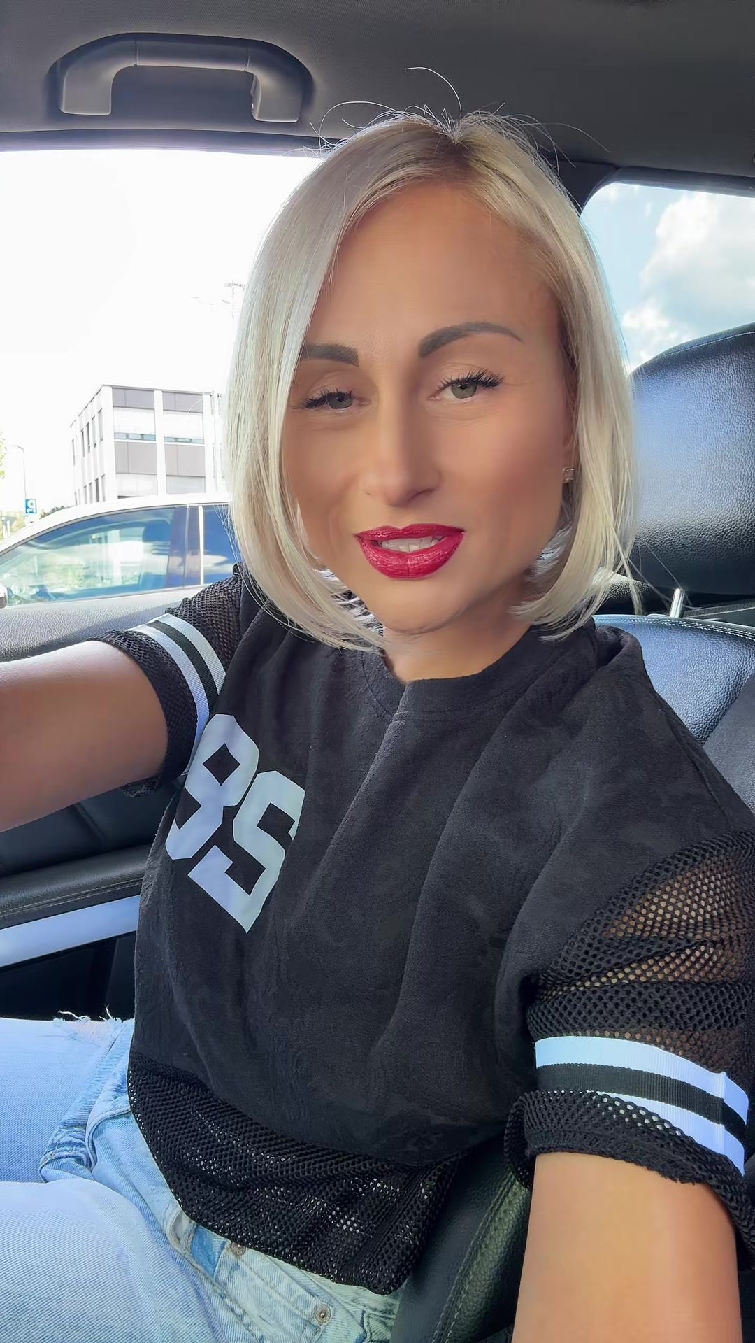@Mari Корыстная Особа😜