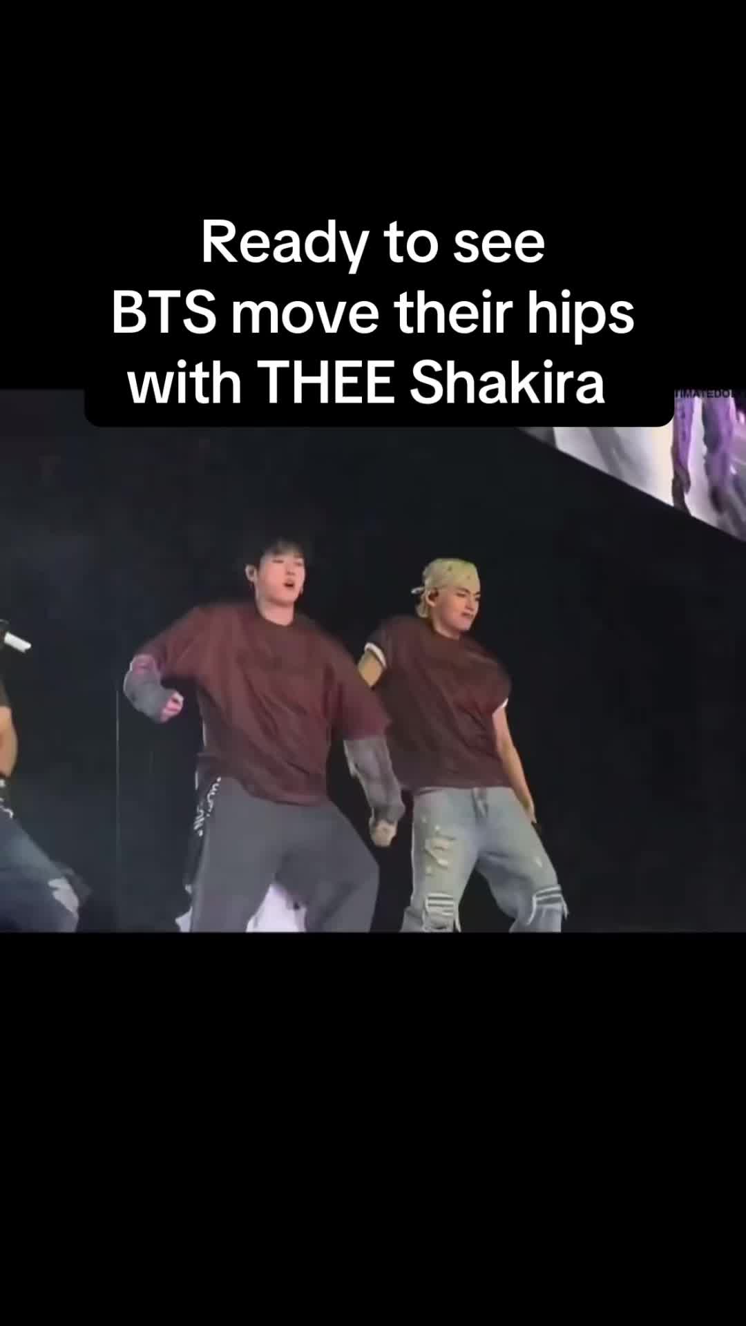 @moonchild⁷ i hi5 Jin😭💜