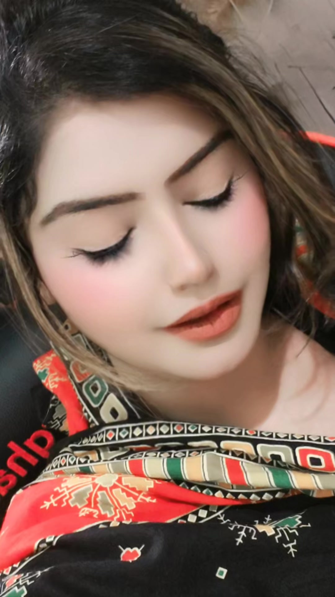 @😍Bushra Lewany