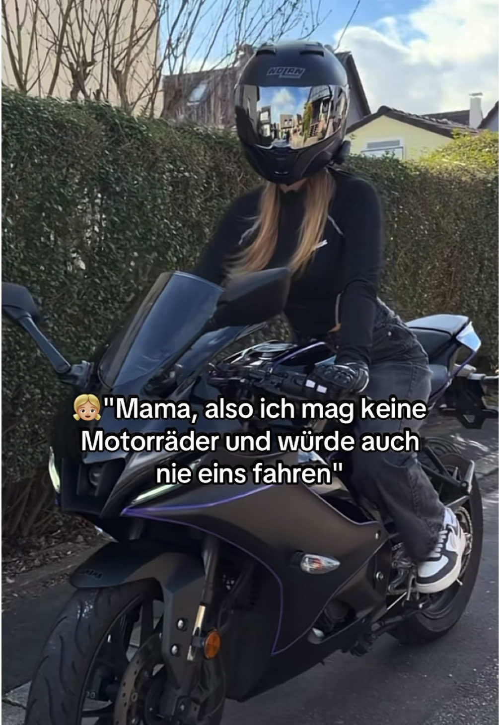 @Bikergirl