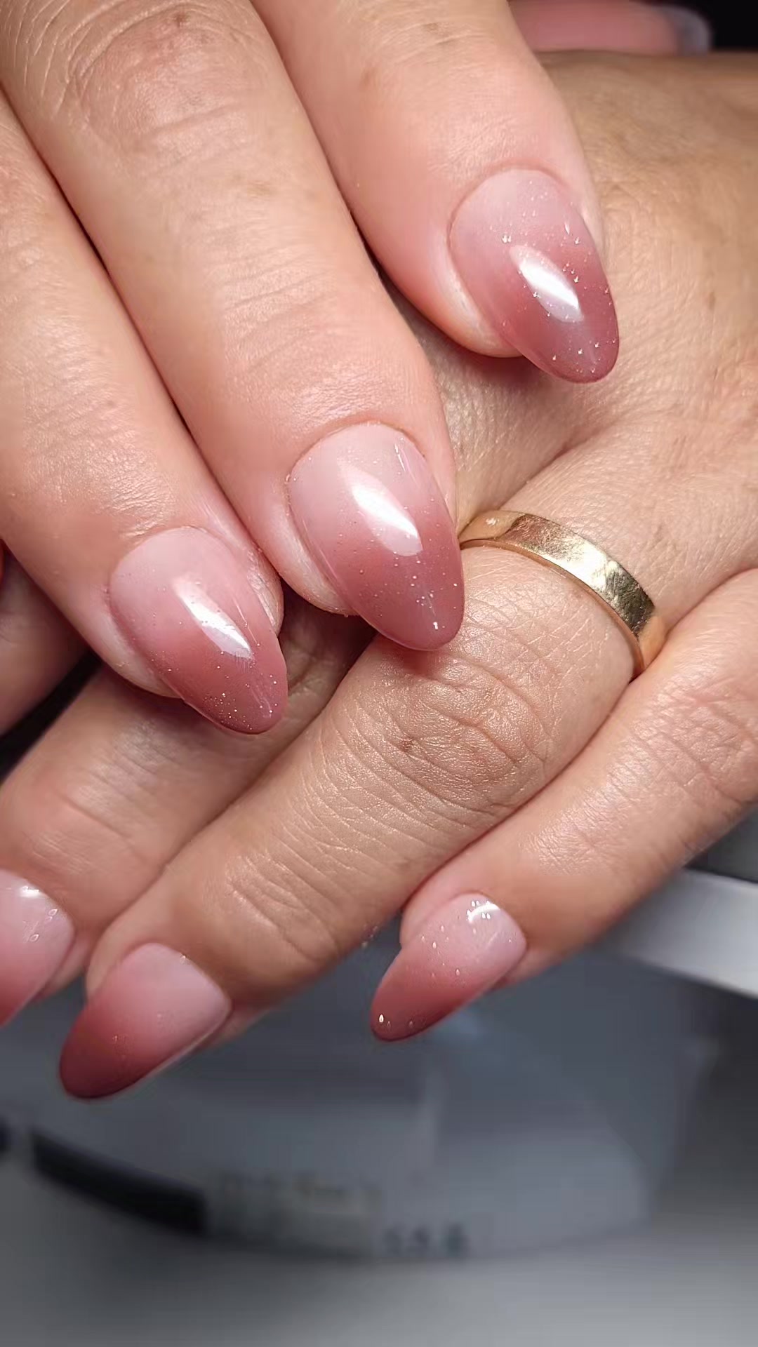@Manicure Pedicure Em