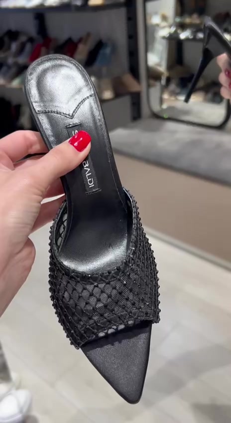 @OXVYshoes