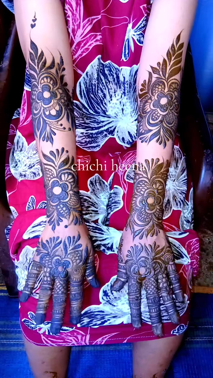 @chichipiko-henna