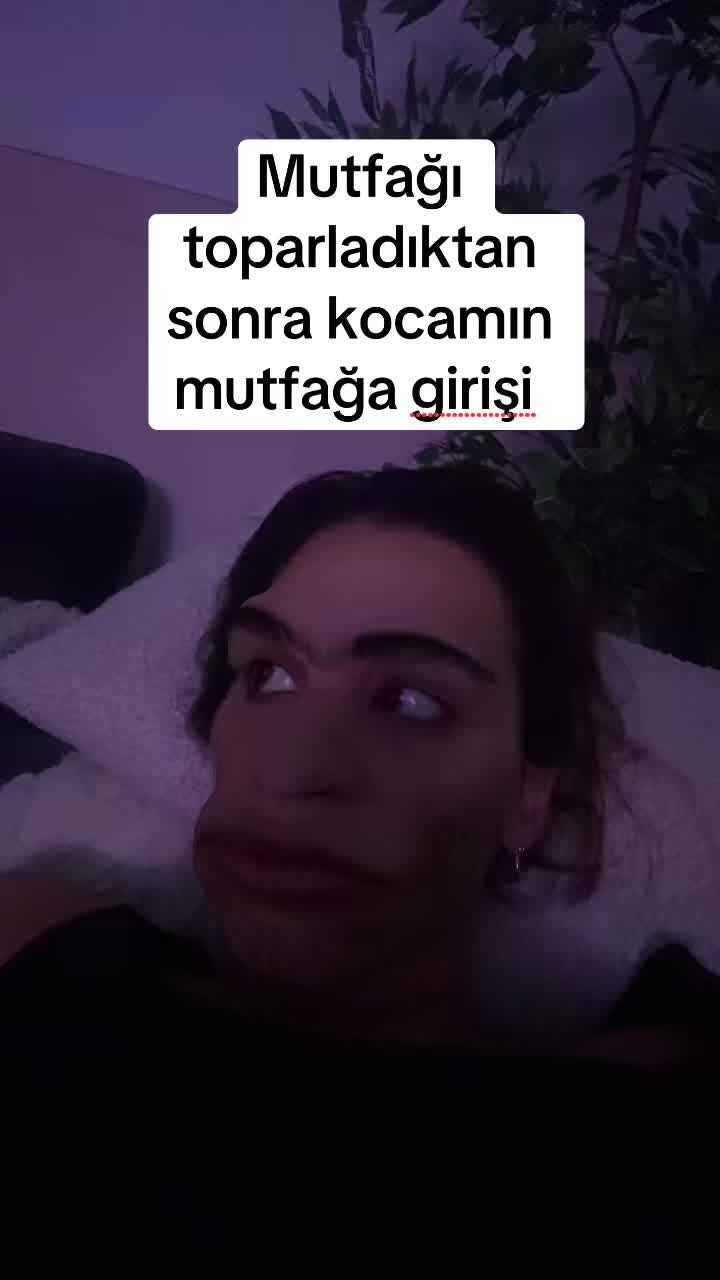 @eKe