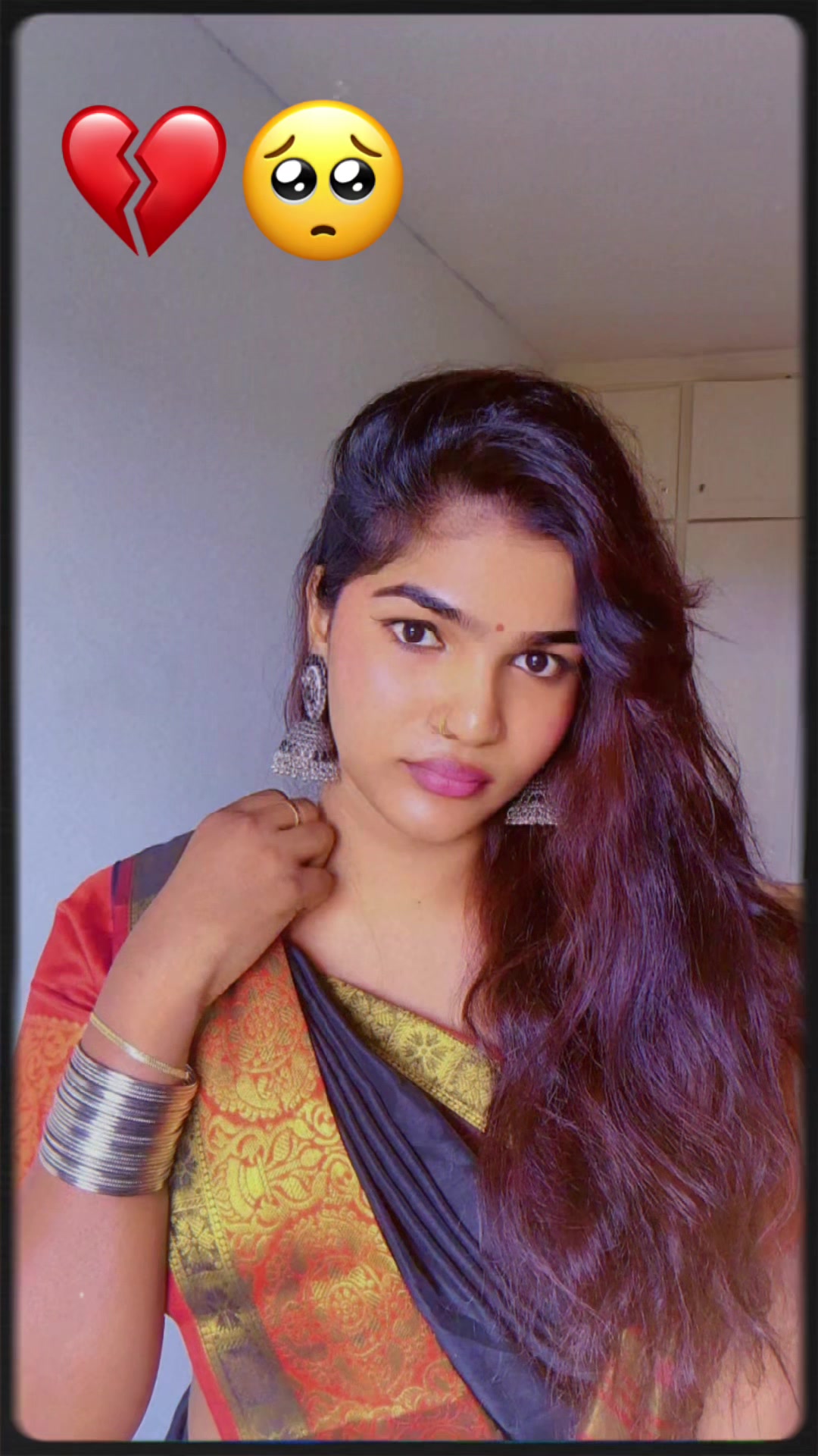@கள்ளி ராணி👑♥️💋🇨🇭