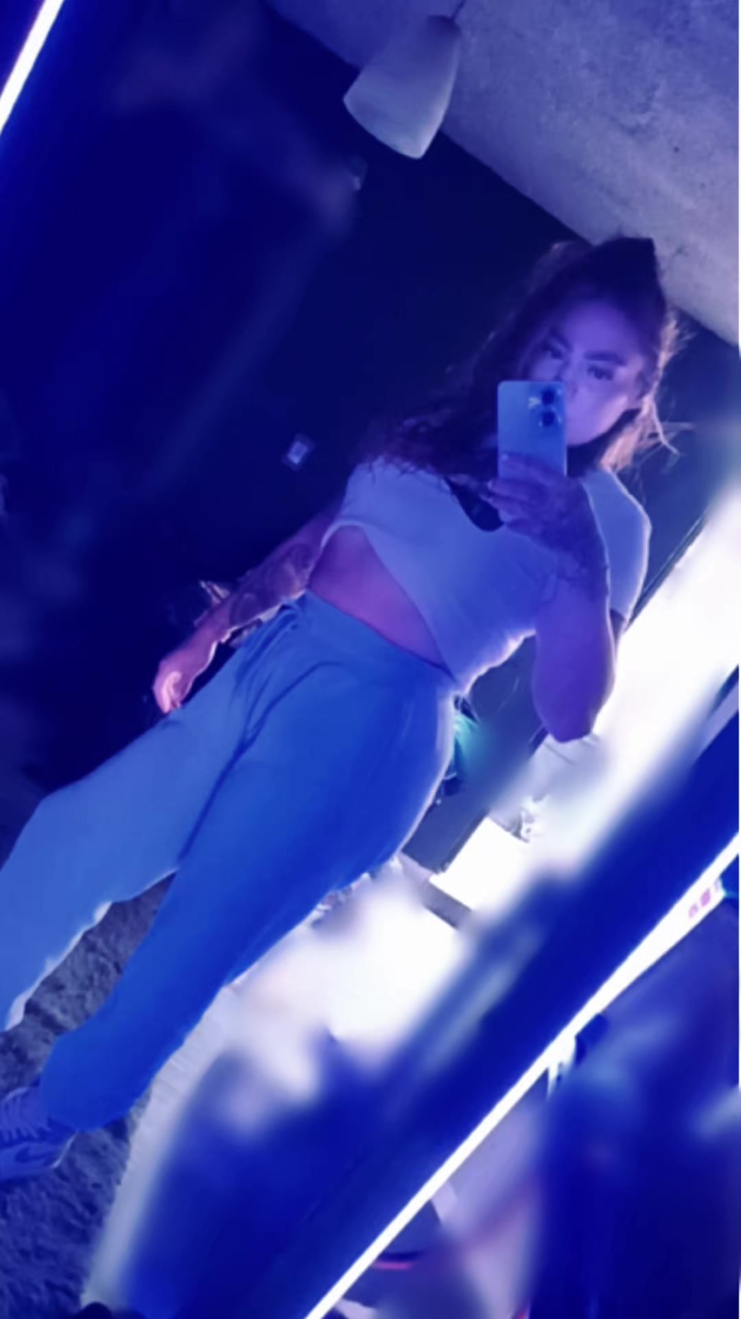 @ℳℯ𝓇ℯ𝓁𝓎𝓃 ℒℯℴ𝓃