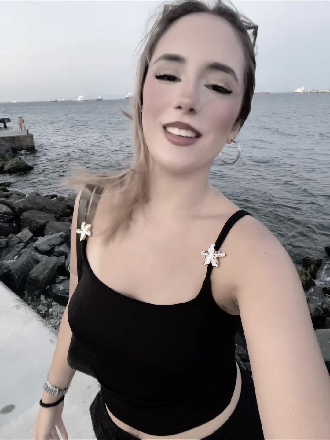 @B.B