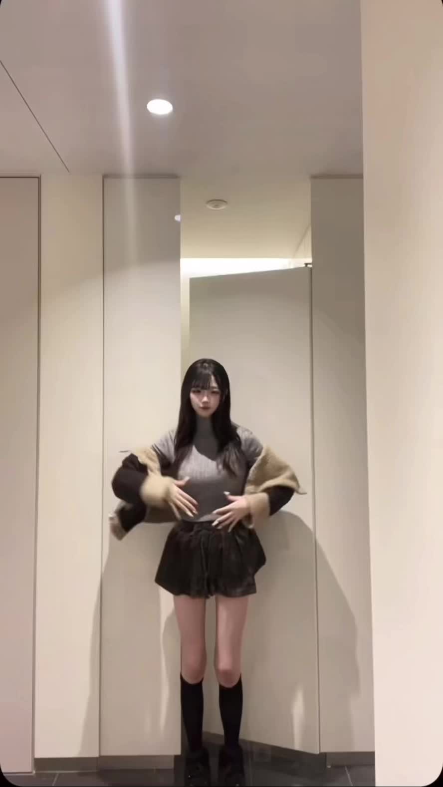 @にゃむ
