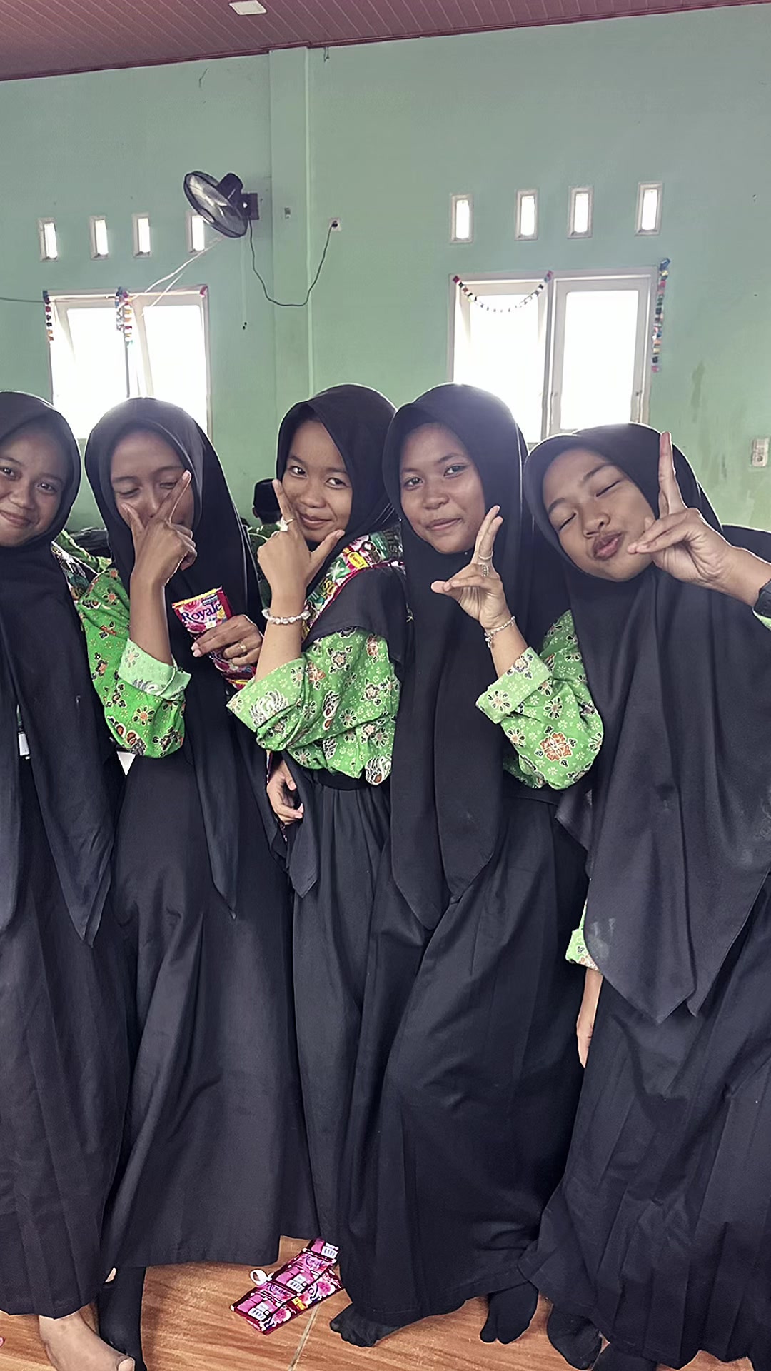 @𝐌𝐭𝐬_𝐞𝐢𝐠𝐡𝐭𝐲𝐟𝐨𝐮𝐫⁸⁴