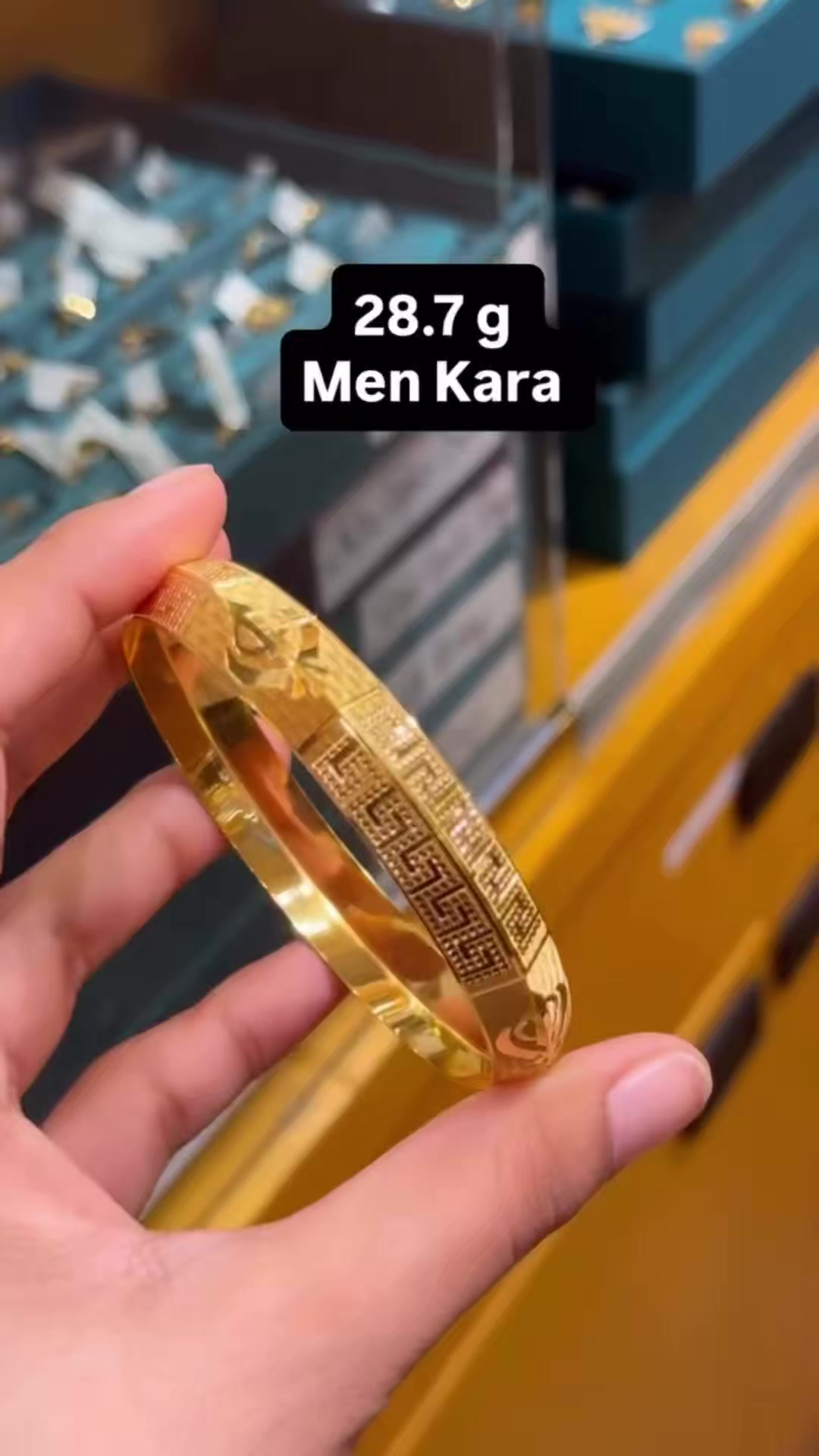 @Royal Dubai jewellers