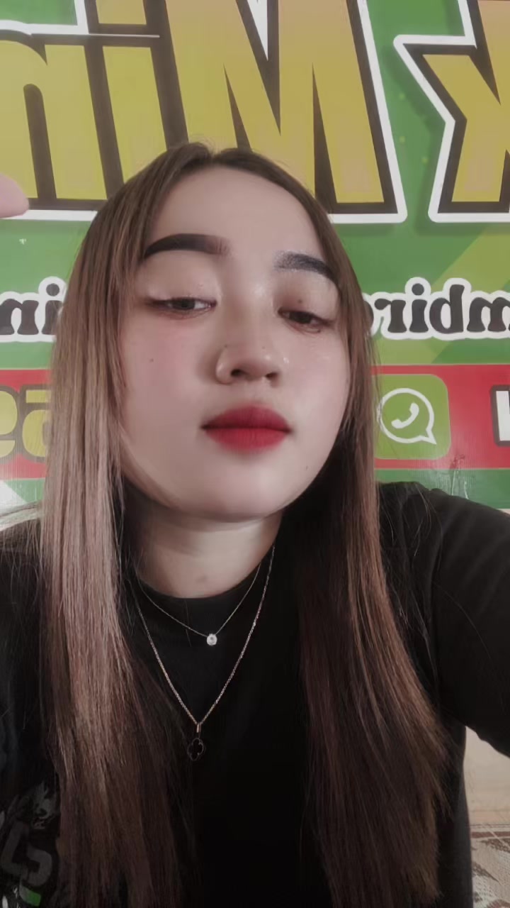 @YESICA FEBRIANA ✨