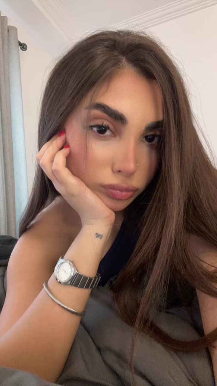 @mobinabaghrzadeh