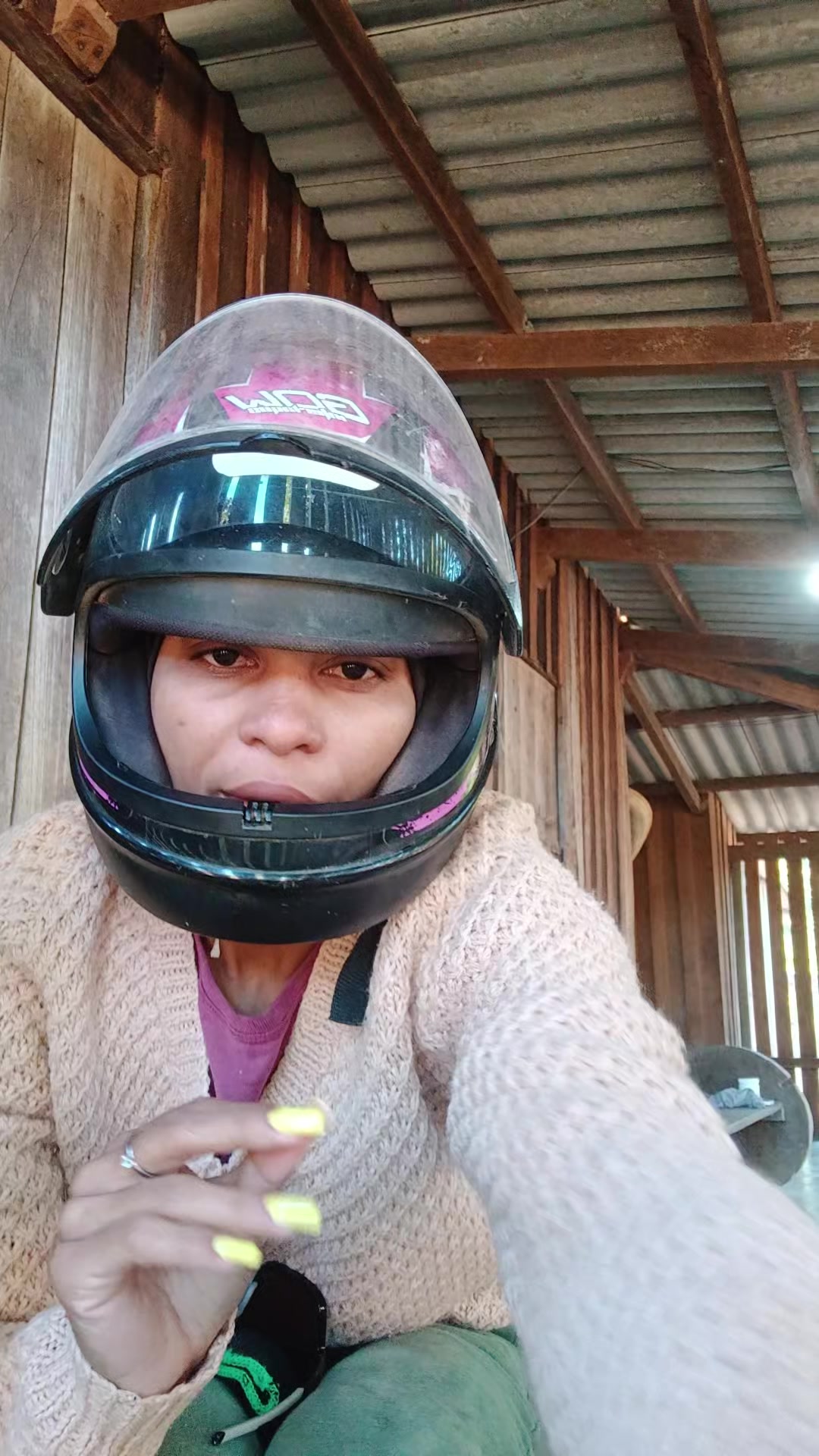 @hidel ania