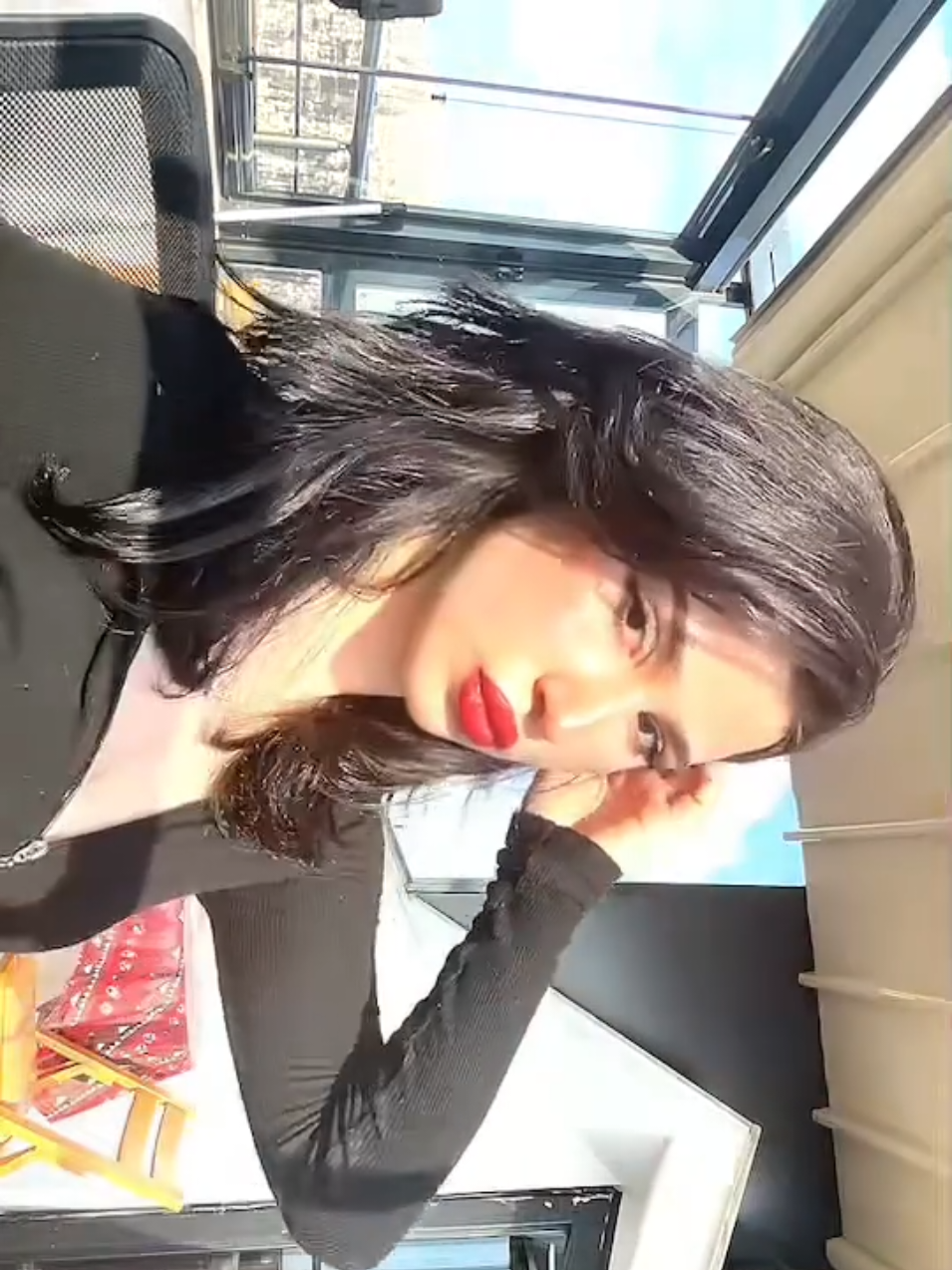 @🪬