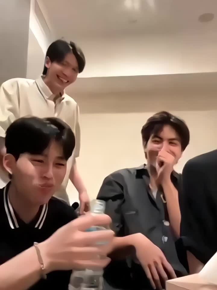 @𝖆𝖗𝖈𝖍𝖆𝖎_