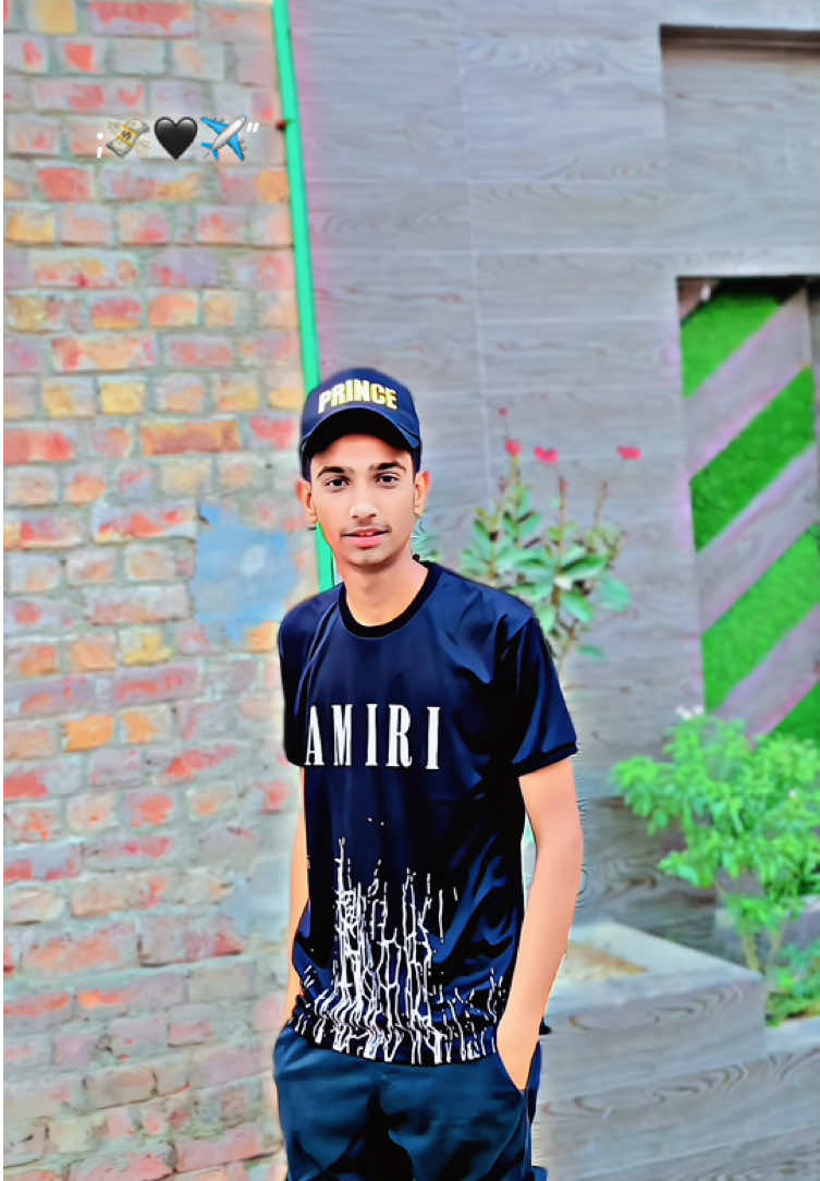 @𓆩🦋𝙉𝙊𝙏•ʸᵒᵘʳBhAtTi🌸