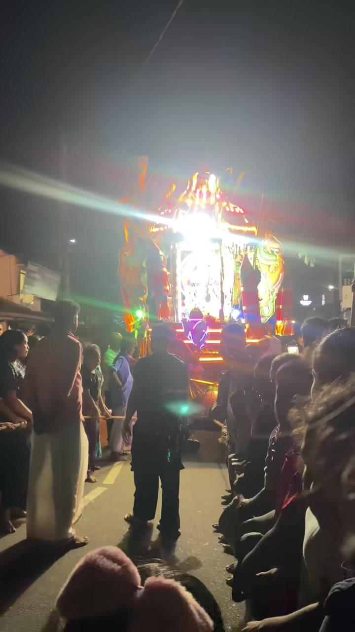 @Viji_💗