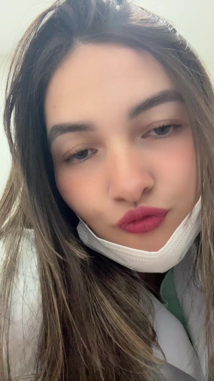 @tamisousa_