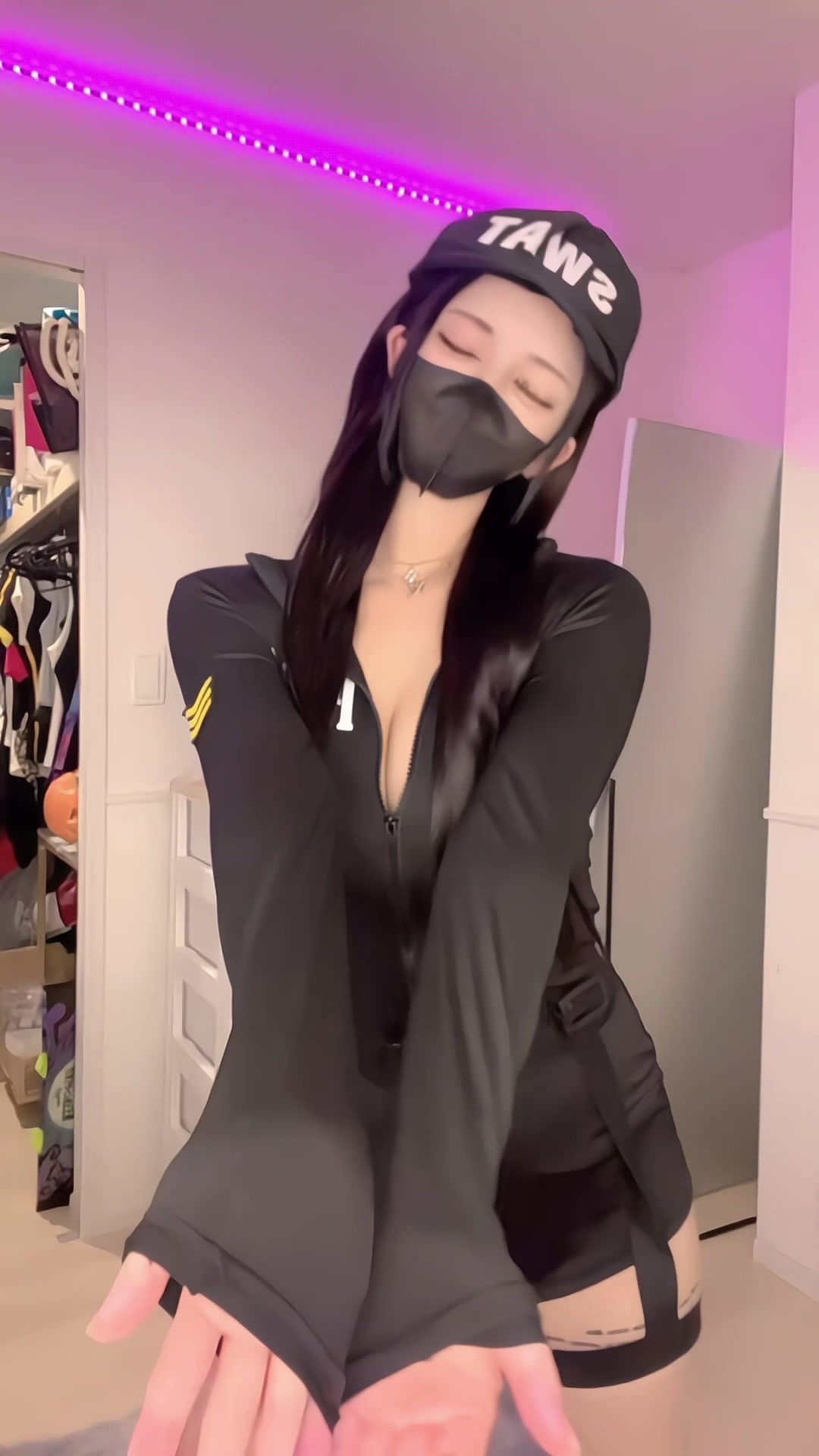 @🎭𝑯𝒊𝒏𝒂🐣🐱