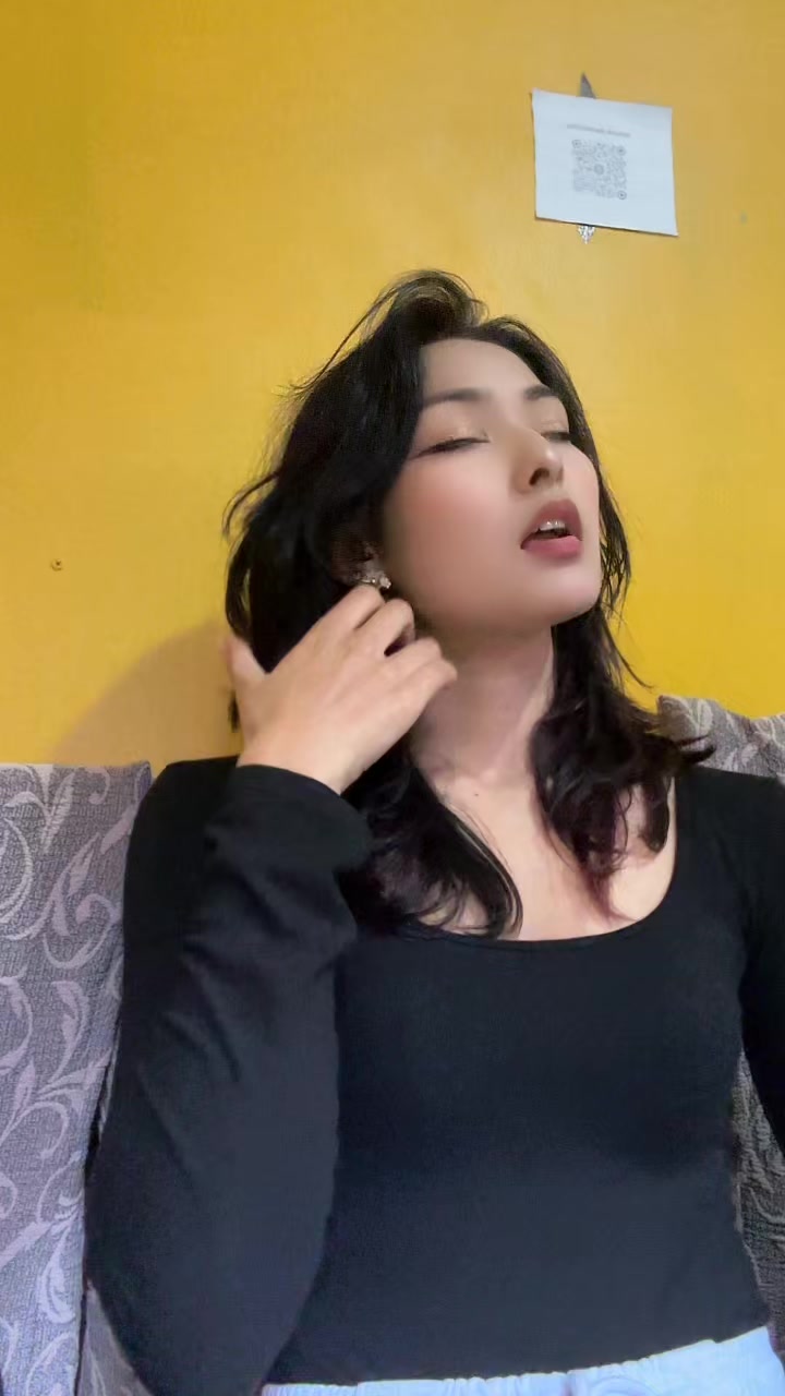 @🐼