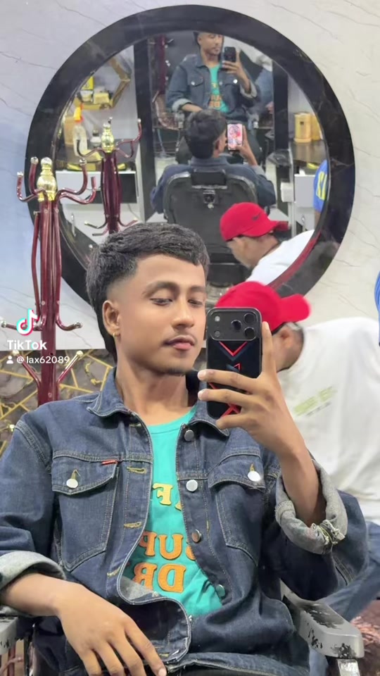 @aayuu🧿