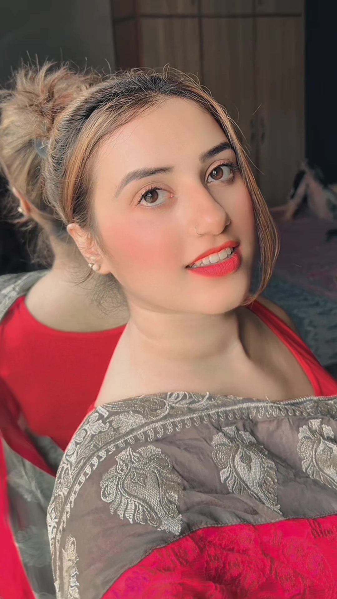 @zoyanoor____