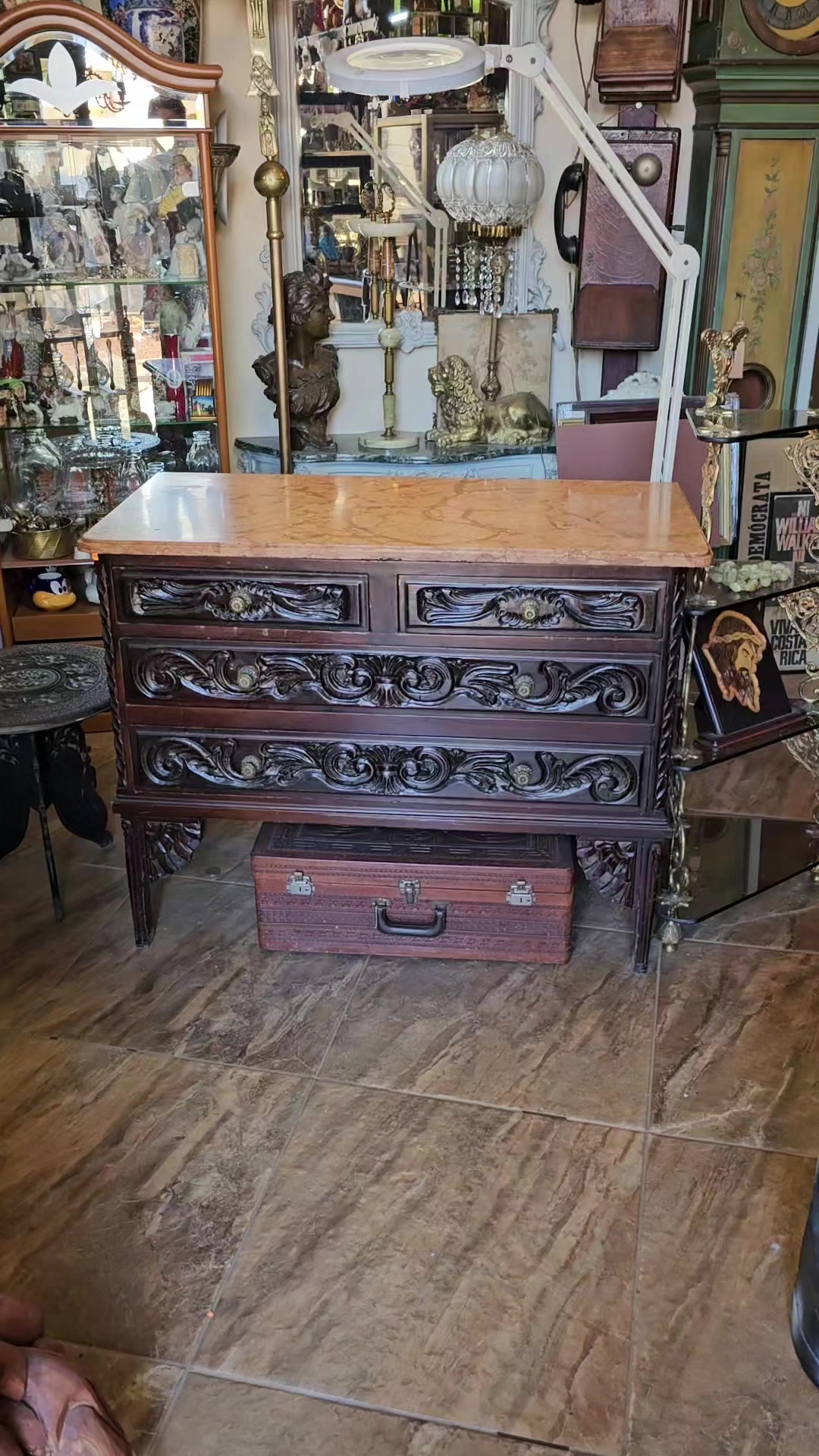 @ANTIGÜEDADES TAURO